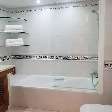 Atico - Edificio Marina Banus- Calle Muelle De Ribera Lägenhet *